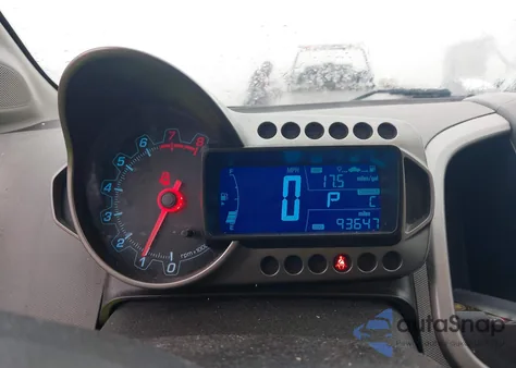 2015 Chevrolet Sonic Lt Auto z USA, uszkodzony, nr VIN 1G1JC6SG4F4182692